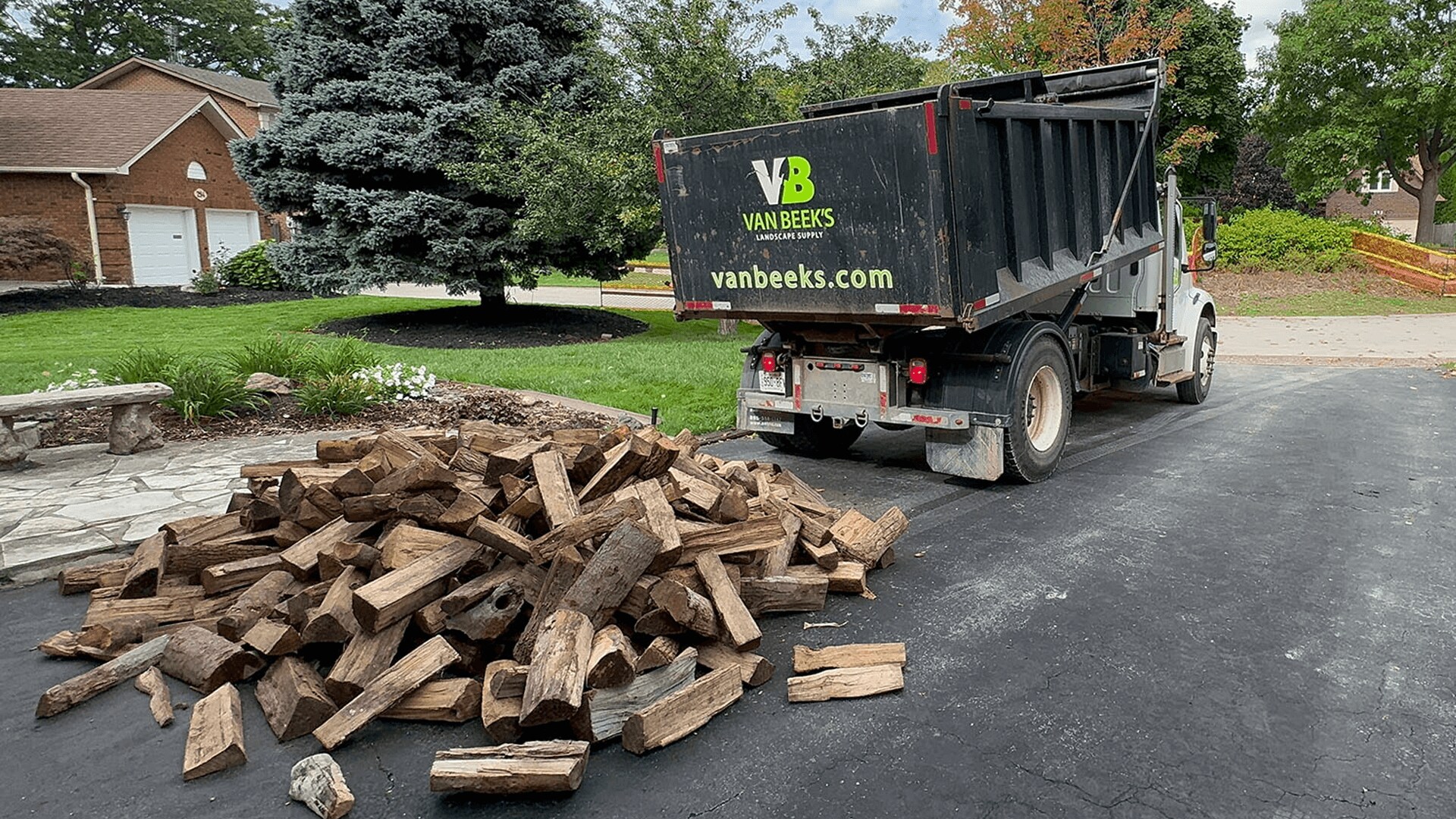 Oakville seasoned firewood, gallery1  photo